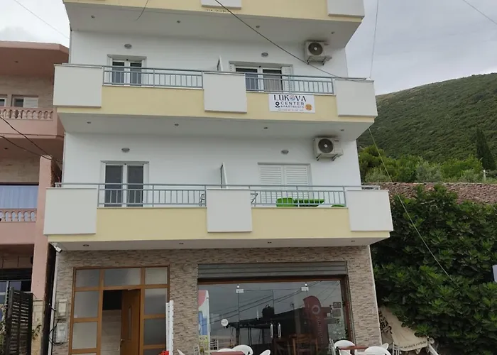 Lukova Center Apartments